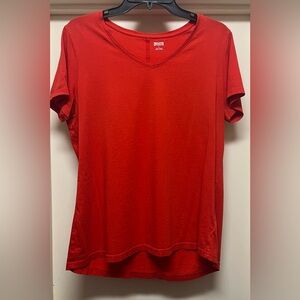 Duluth Trading Co Red V-Neck Women's Tee